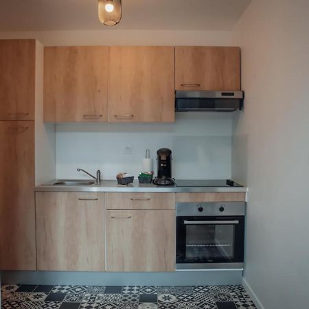 Superbe Appartement Avec Terrasse Au Calme Ernée Eksteriør billede