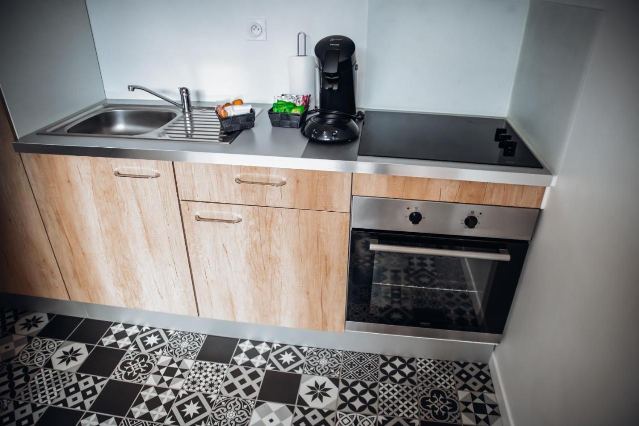 Superbe Appartement Avec Terrasse Au Calme Ernée Eksteriør billede