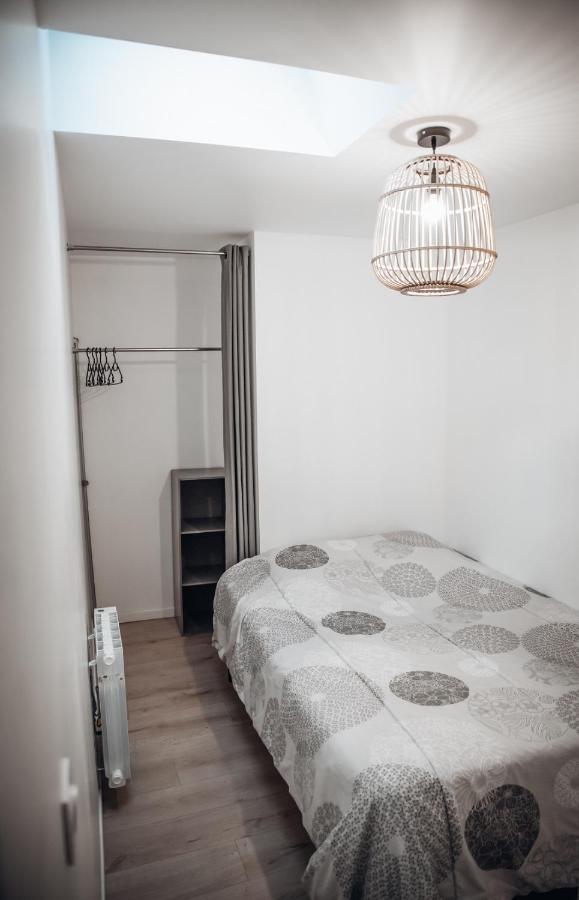 Superbe Appartement Avec Terrasse Au Calme Ernée Eksteriør billede