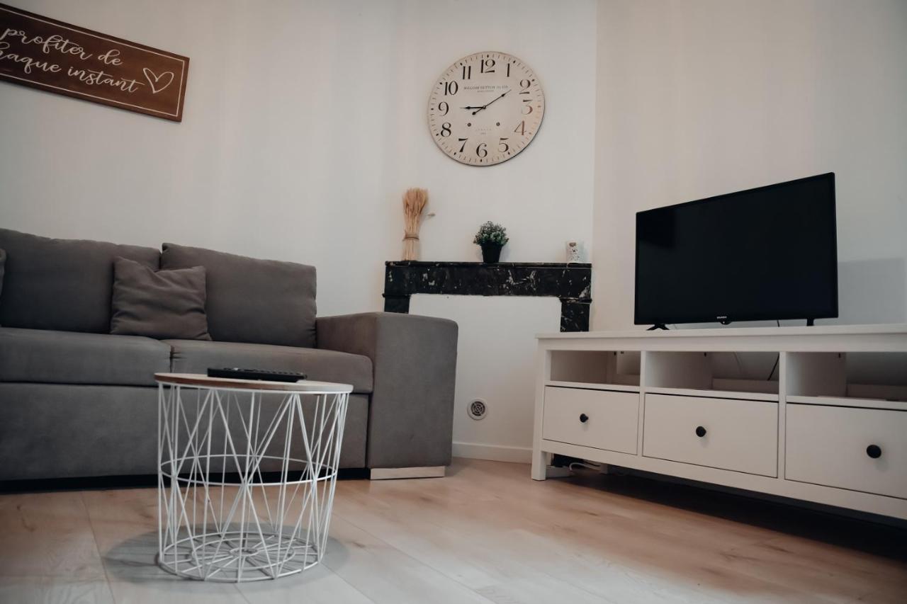 Superbe Appartement Avec Terrasse Au Calme Ernée Eksteriør billede